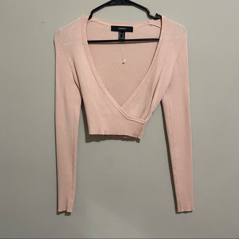 Light baby pink knit crop top long sleeve